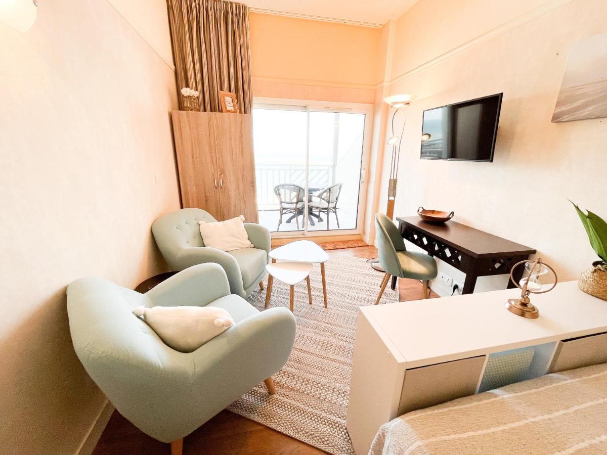 421 Face A L'ocean Avec Piscine,acces Apartment Le Croisic